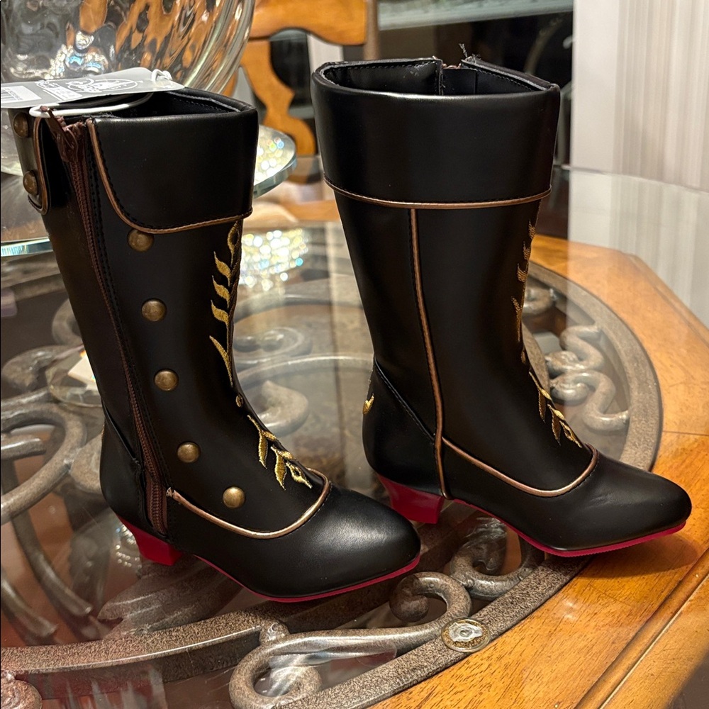 FROZEN -ANNA Boots - size 7/8-NWT